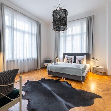 Charming 1 Bedroom Apartment In The City Center Of Praha Exteriér fotografie