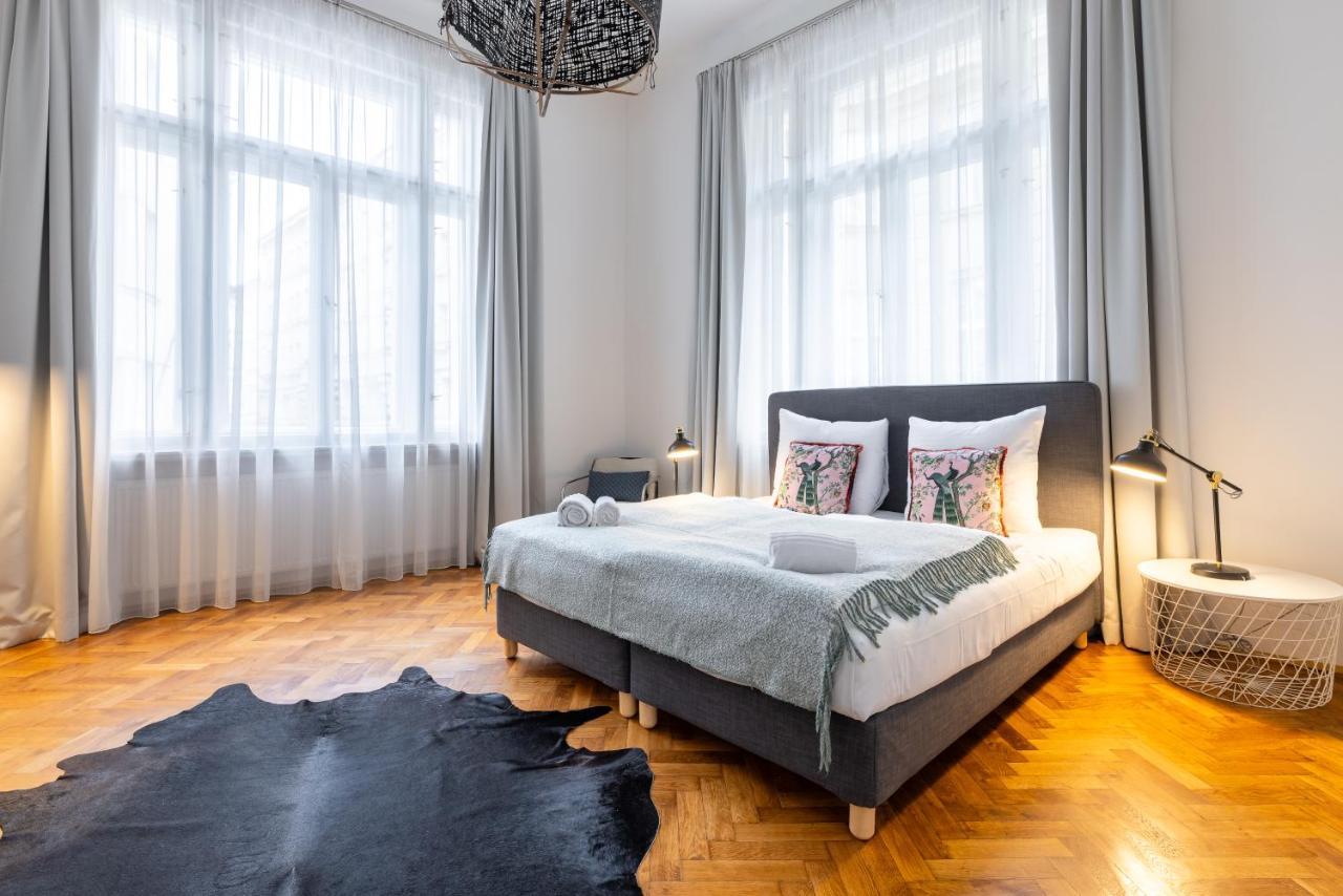 Charming 1 Bedroom Apartment In The City Center Of Praha Exteriér fotografie