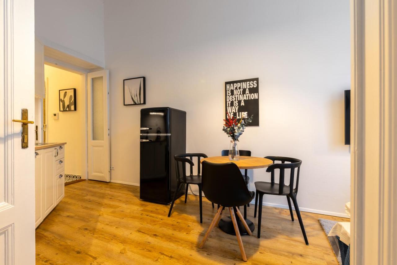 Charming 1 Bedroom Apartment In The City Center Of Praha Exteriér fotografie